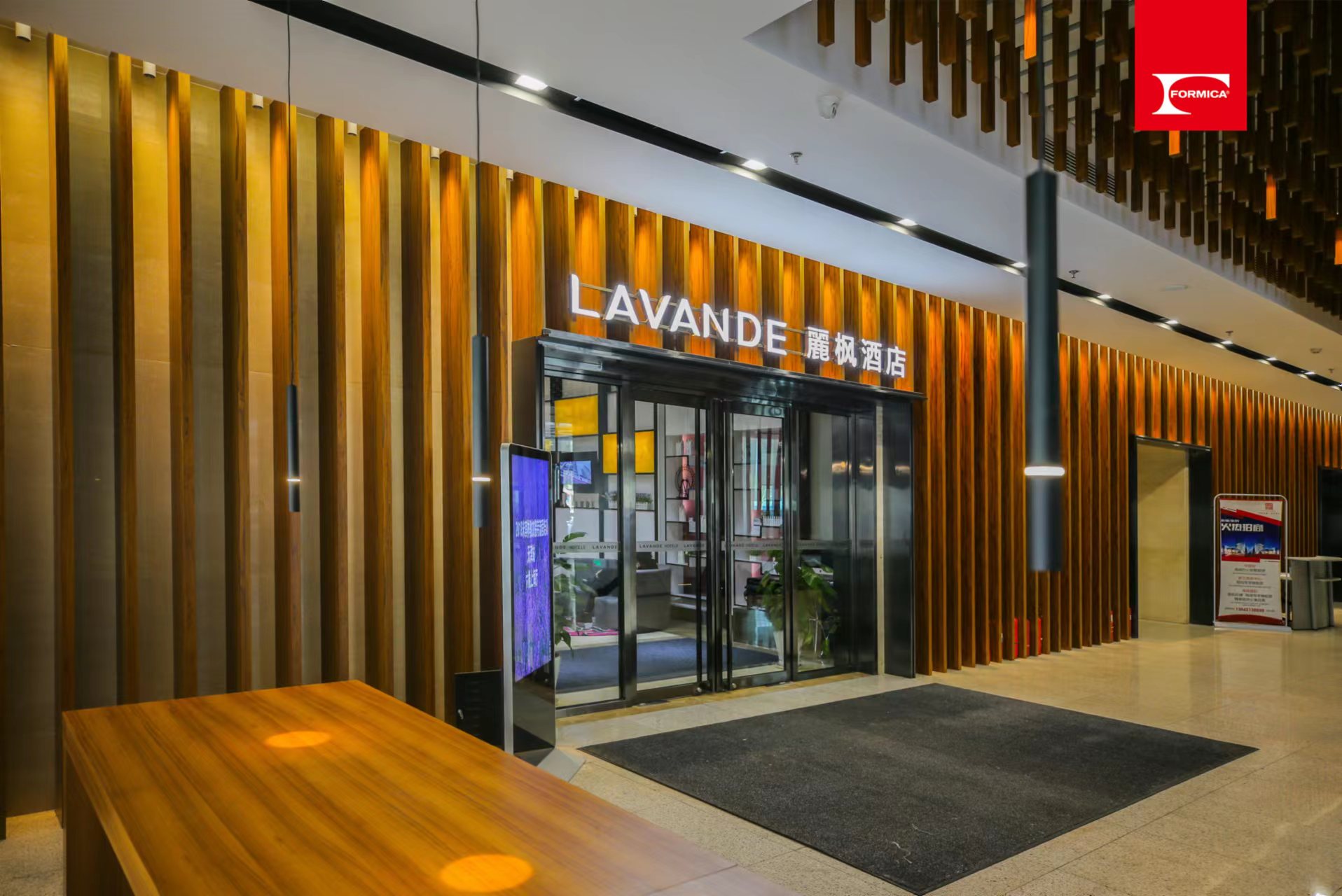 富美家衛(wèi)生間隔斷讓顧客用的放心的原因是什么？